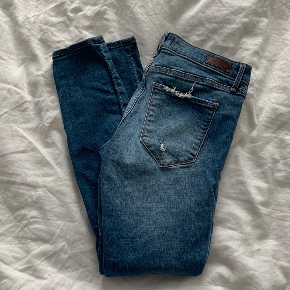 Abercrombie & Fitch Mid Rise Super Skinny Jean